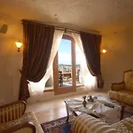 Hotel Arif Cave 2*