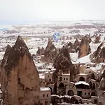 Hotel Arif Cave