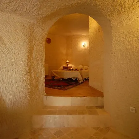 מלון Arif Cave 2*