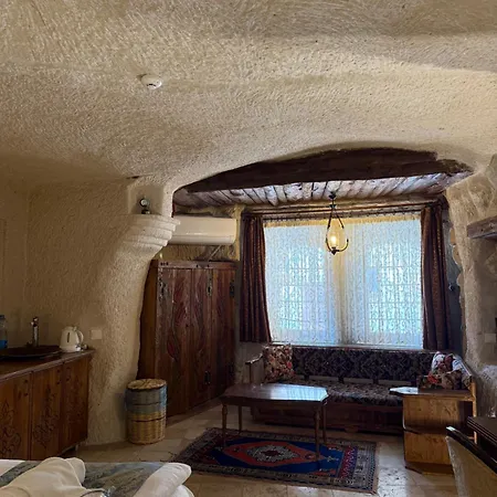 奥利弗洞穴酒店