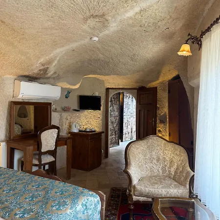 Arif Cave 2* גורמה