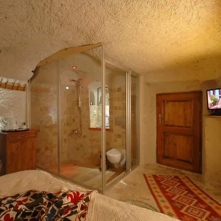 Arif Cave 2* גורמה