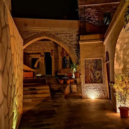 酒店 奥利弗洞穴酒店 2*