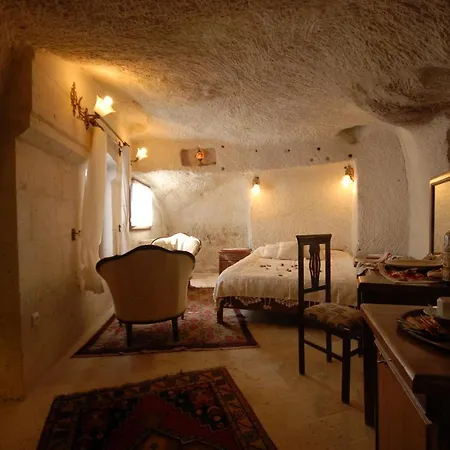 Hotel Arif Cave 2*